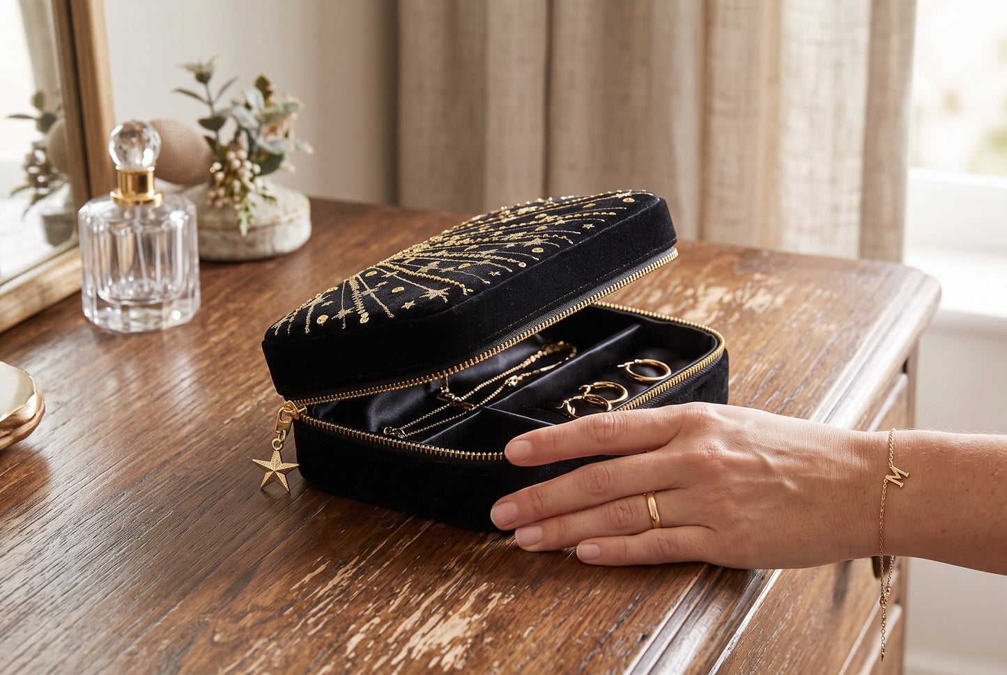 Sparkling Stars Wine Jewellery Box Ocean Ray London
