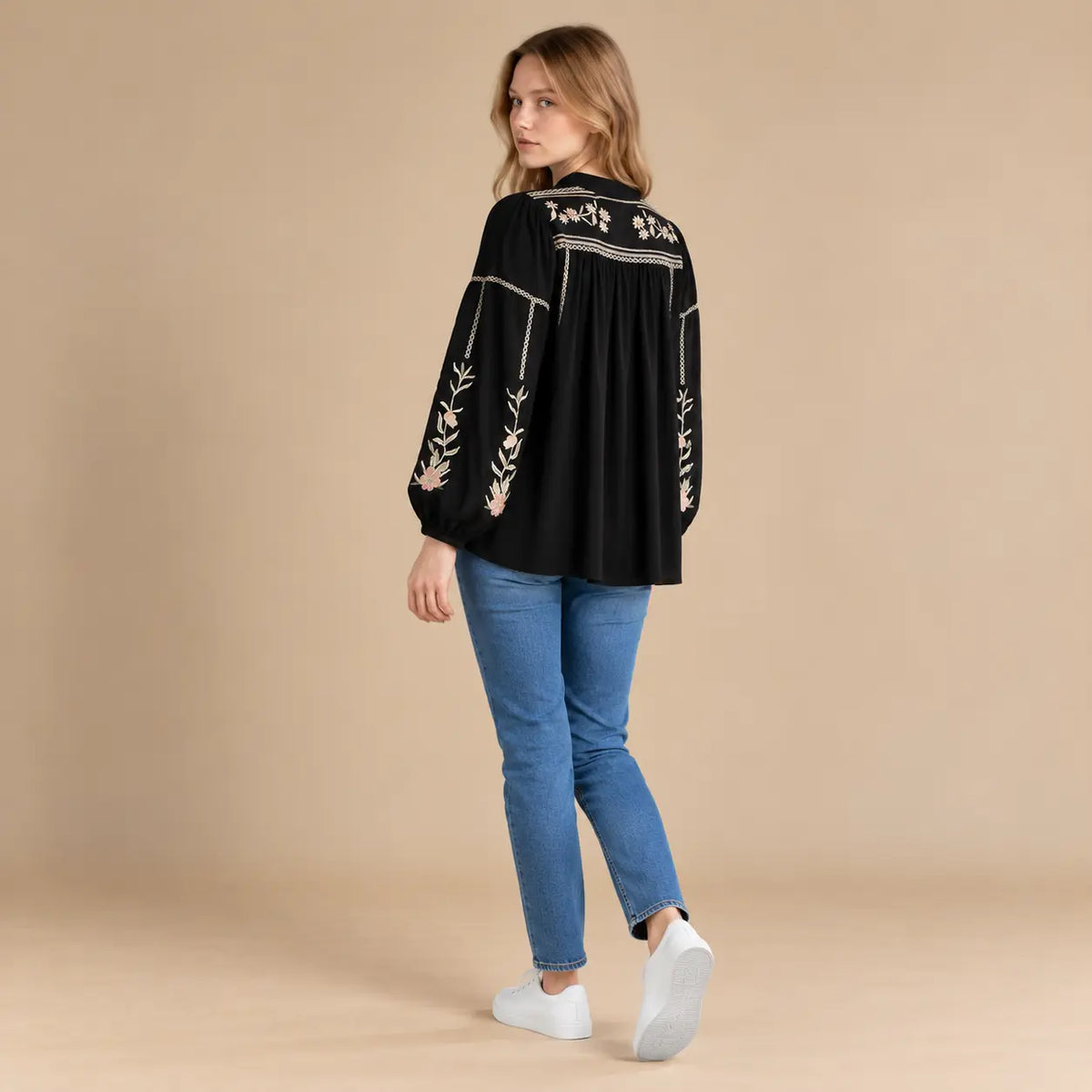 Bella Blouse Black Ocean Ray London